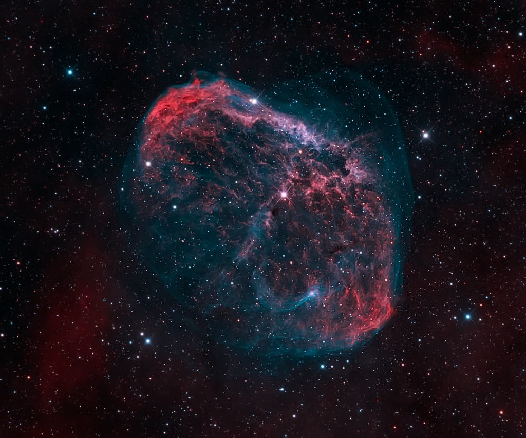 APOD: NGC 6888: The Crescent Nebula - June 10, 2016