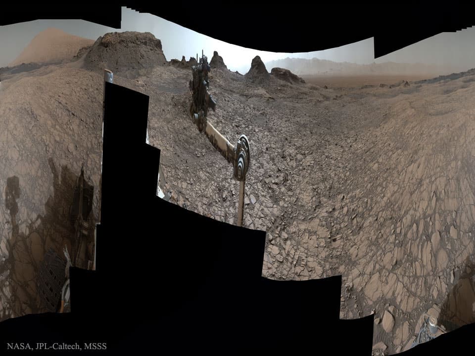 APOD: Curiosity at Murray Buttes on Mars - August 24, 2016