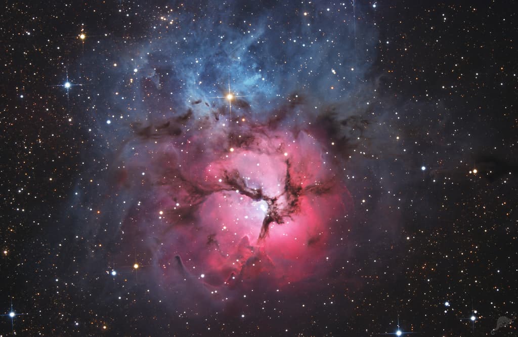 APOD: A Beautiful Trifid - October 20, 2017