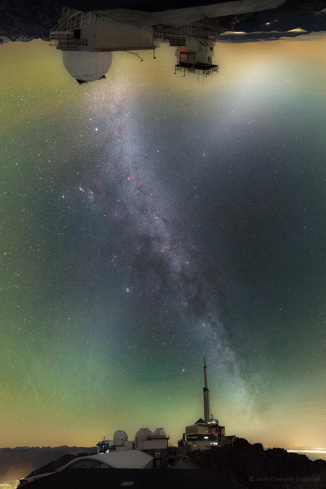 APOD: Crossing Horizons - November 25, 2017