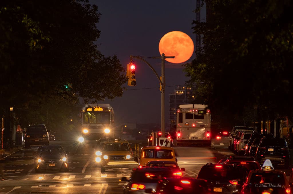 APOD: The East 96th Street Moon - June 30, 2018