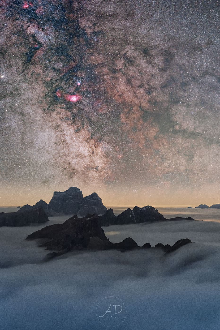 NASA APOD July 24, 2018: Clouds of Earth and Sky