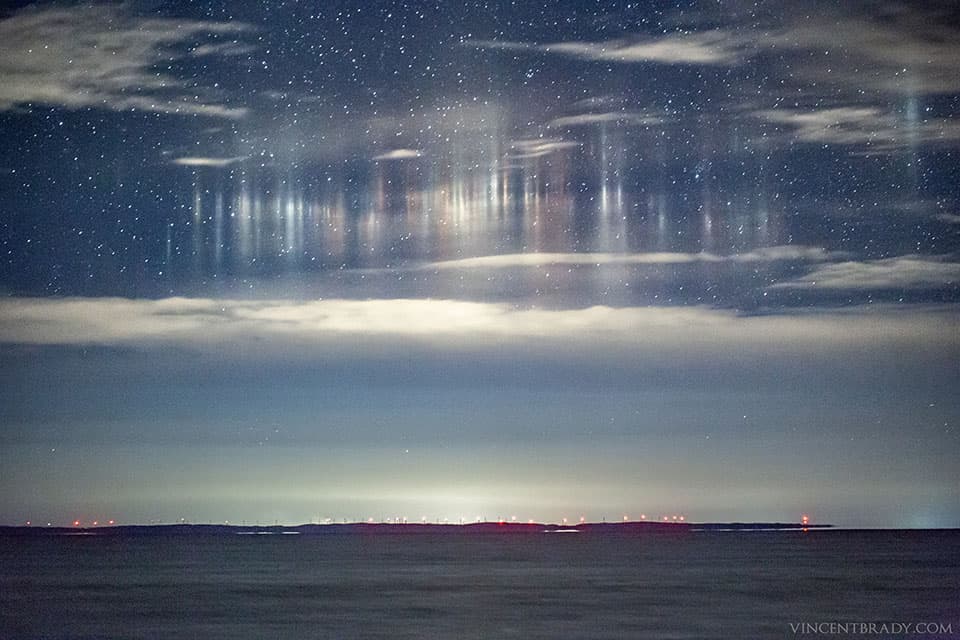 APOD: Light Pillars over Whitefish Bay - October 24, 2018