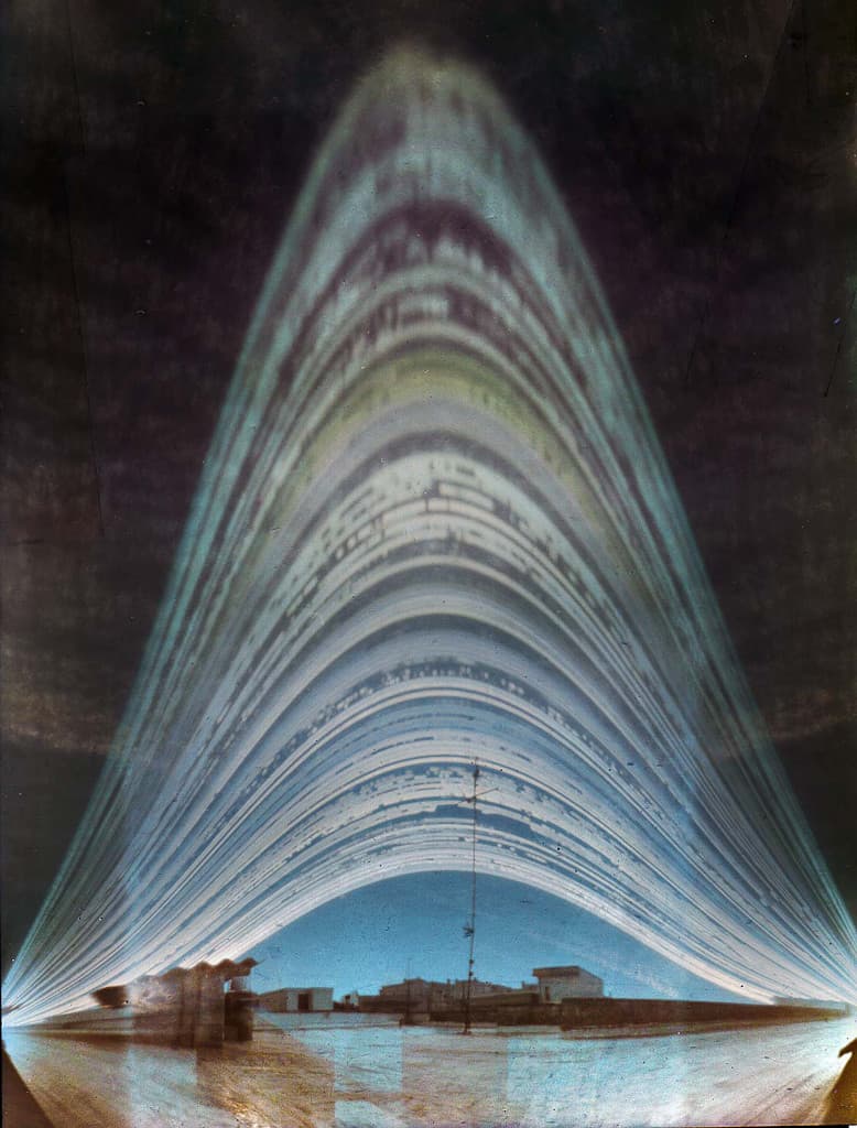 APOD: The Longer Days - June 27, 2019