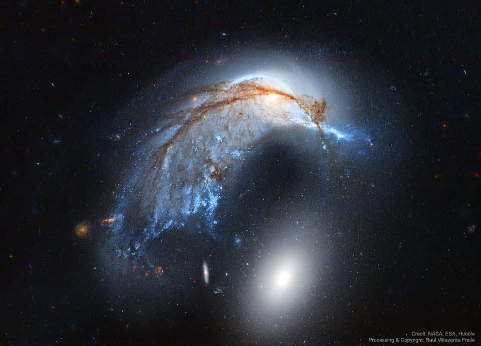 APOD: The Porpoise Galaxy from Hubble - May 10, 2020