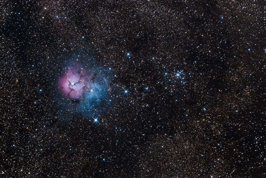 APOD: Messier 20 and 21 - August 6, 2020