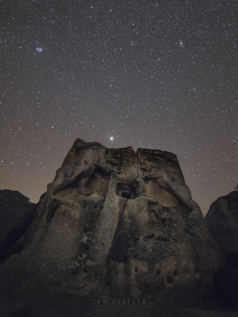 NASA APOD October 13, 2020: Mars, Pleiades, and Andromeda over Stone Lions