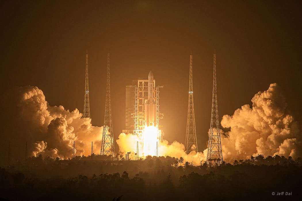 APOD: Chang'e 5 Mission Launch - November 27, 2020