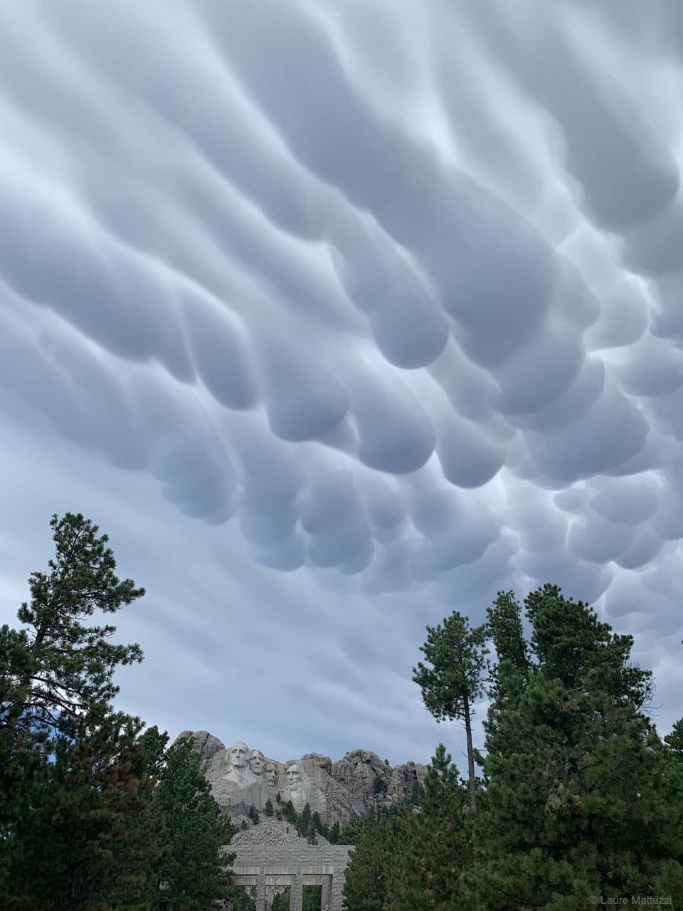 APOD: Mammatus Clouds over Mount Rushmore - December 7, 2020