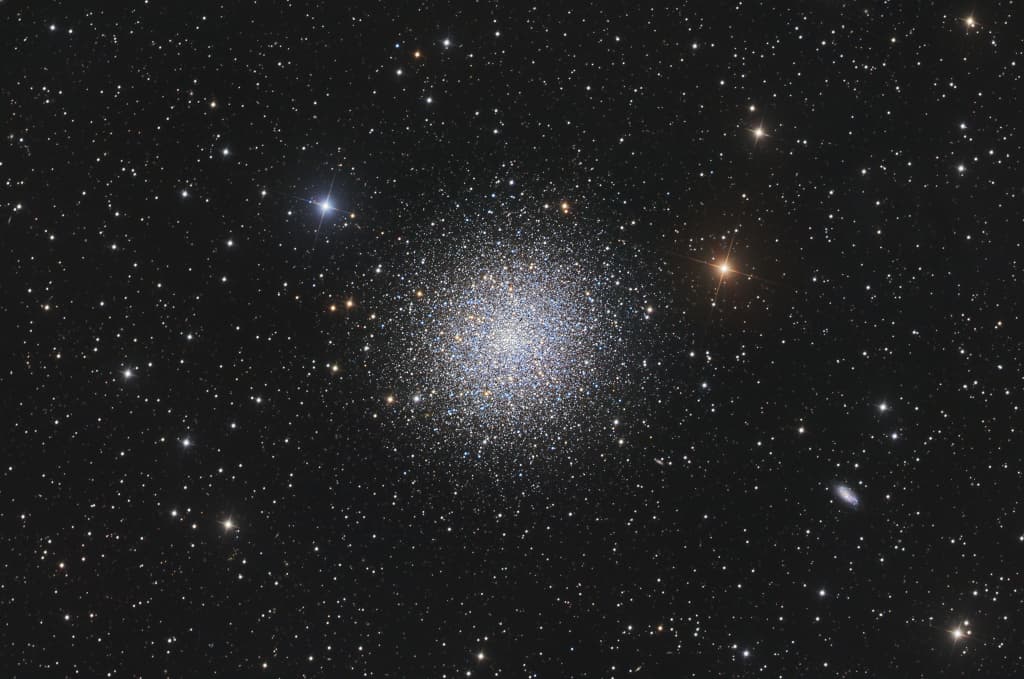 APOD: M13: The Great Globular Cluster in Hercules - May 20, 2021