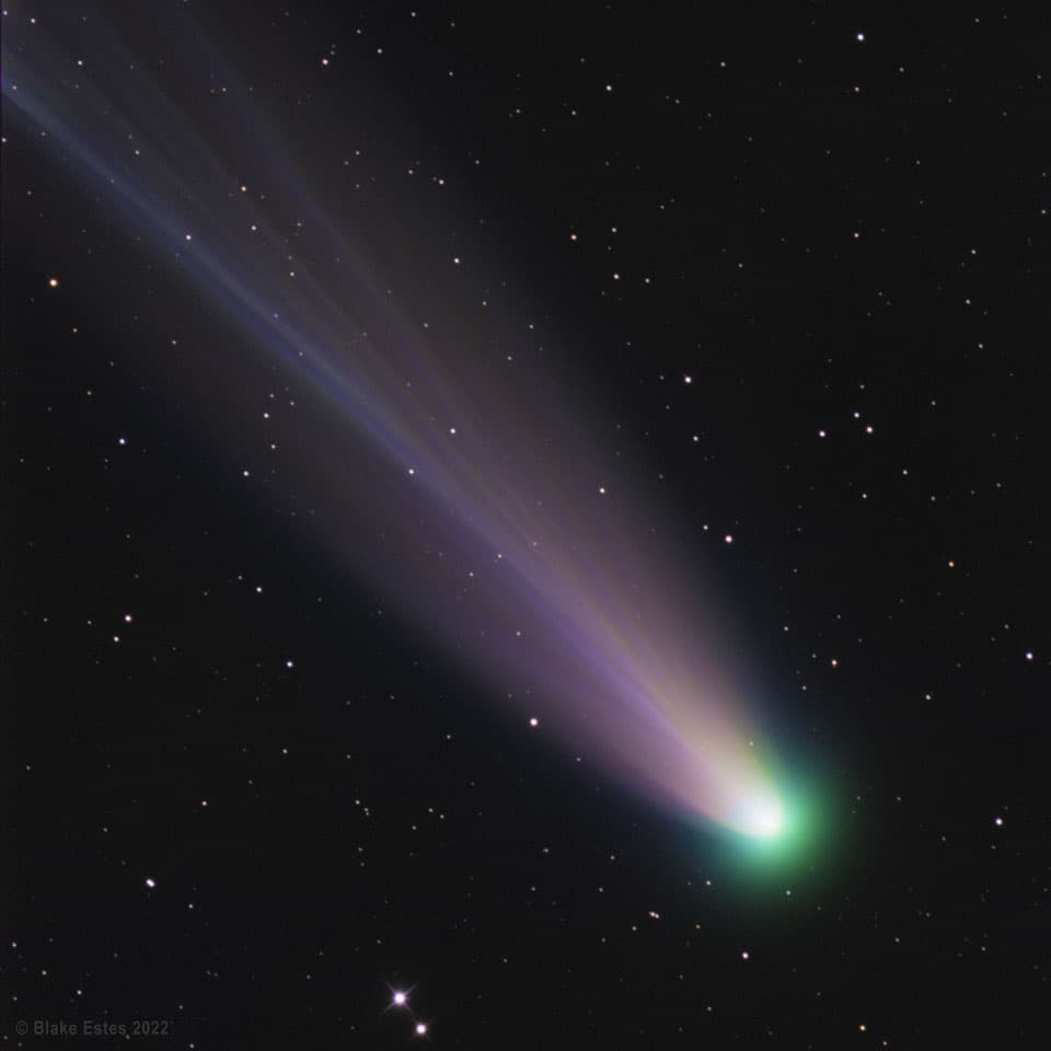APOD: Comet Leonard Closeup from Australia - January 12, 2022