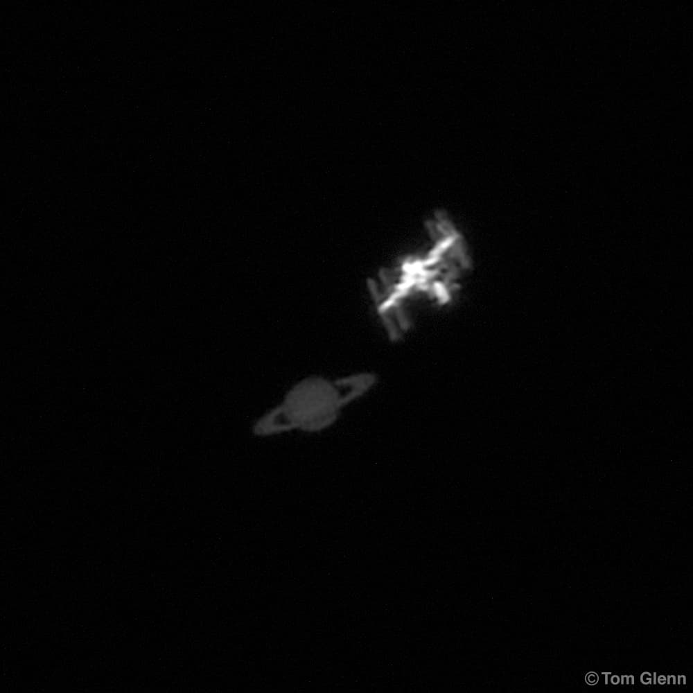 APOD: Saturn and the ISS - July 9, 2022