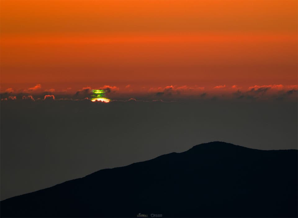 APOD: A Multiple Green Flash Sunset - March 28, 2023