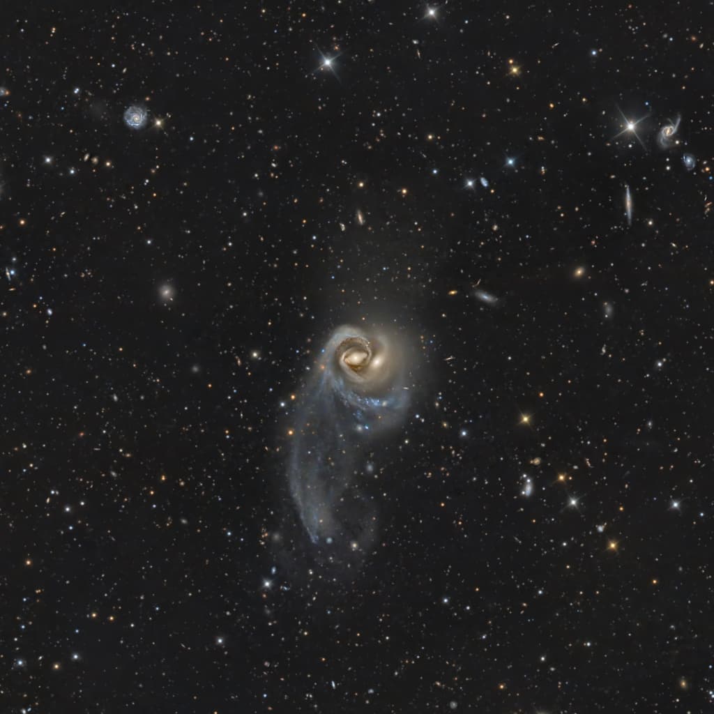 APOD: Arp 93: A Cosmic Embrace - August 16, 2023