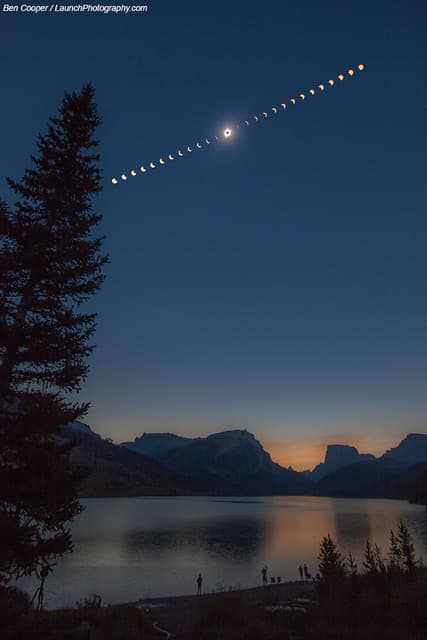 APOD: A Total Solar Eclipse over Wyoming - April 7, 2024