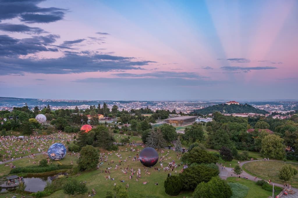 APOD: Anticrepuscular Rays at the Planet Festival - July 19, 2024
