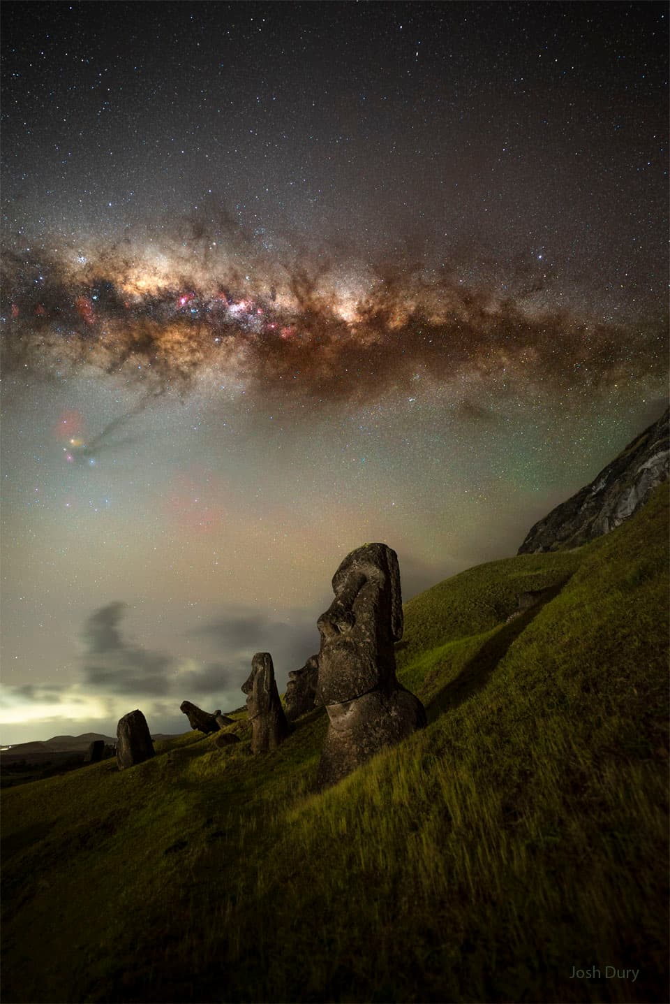APOD: Milky Way over Easter Island - November 5, 2024
