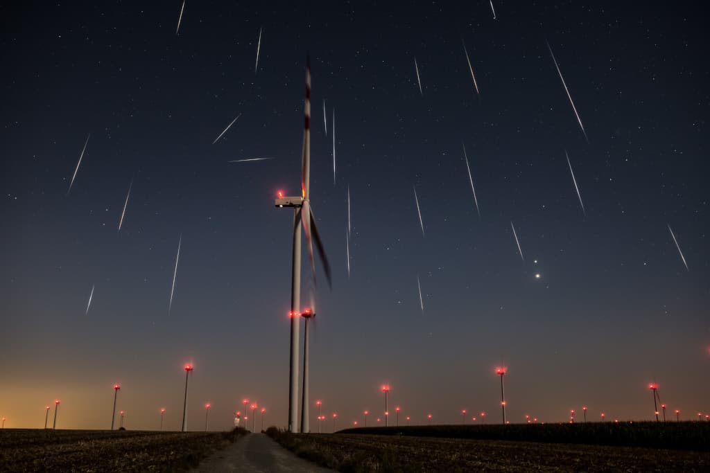 APOD: Mostly Perseids - August 21, 2025