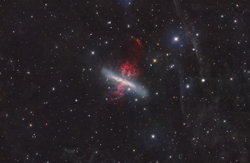 APOD: M82: Starburst Galaxy with a Superwind - April 17, 2026