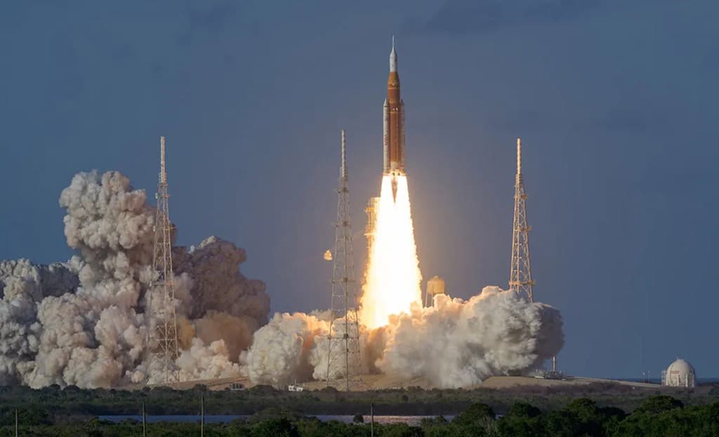 APOD: Liftoff! Returning to the Moon - April 2, 2026