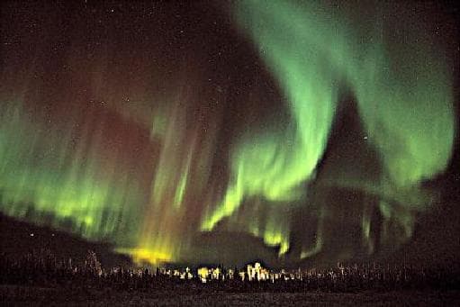 APOD: Aurora Over Circle, Alaska - January 1, 1997