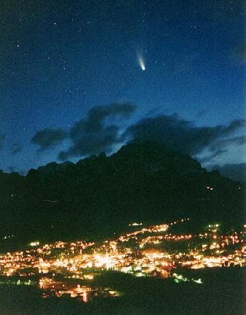 APOD: A Comet In The Sky
Credit: - March 28, 1997