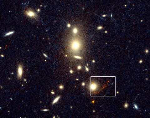 APOD: Behind CL1358+62:  A New Farthest Object - July 31, 1997