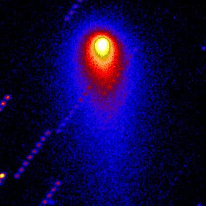 APOD: Comet Stonehouse - May 14, 1998