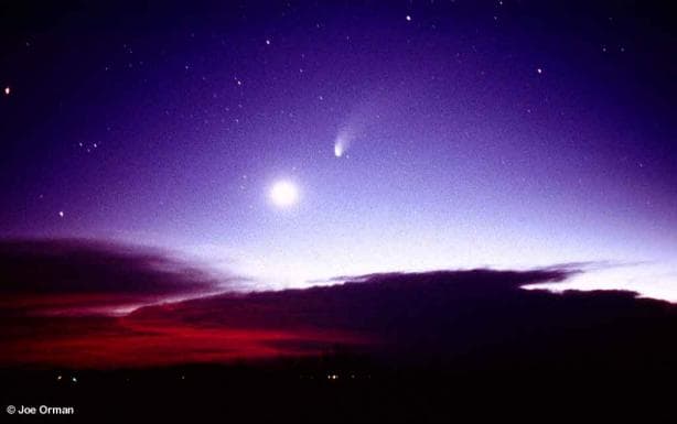APOD: Hale-Bopp: The Crowd Pleaser Comet - July 9, 1998
