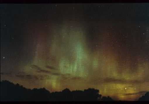 APOD: The Case of the Missing Aurora - October 21, 1998