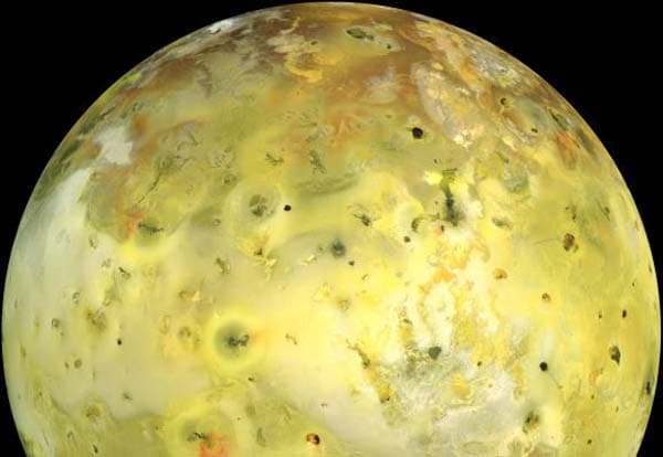 NASA APOD July 15, 2001: Io in True Color