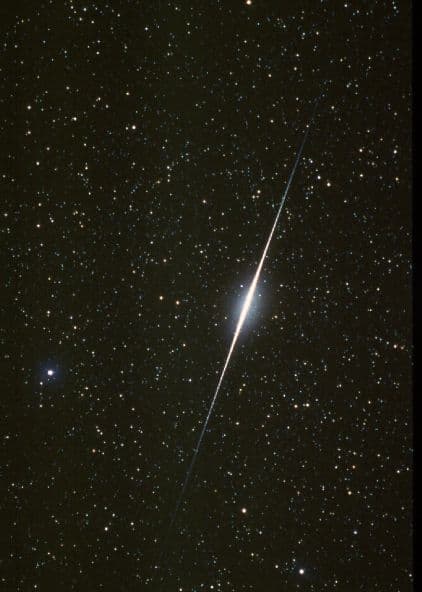 APOD: Iridium 52: Not A Meteor - October 22, 1999