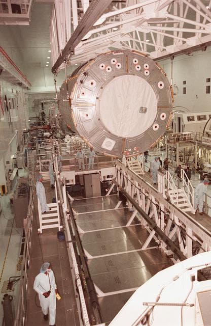 NASA image: KSC-00PP-1939