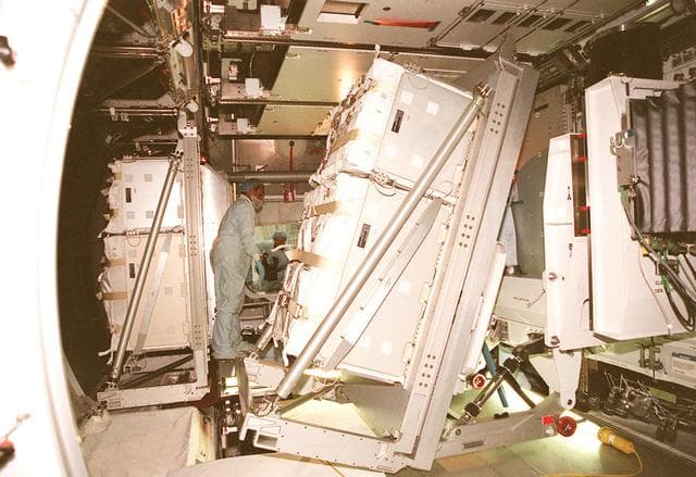 NASA image: KSC-00PP-1969