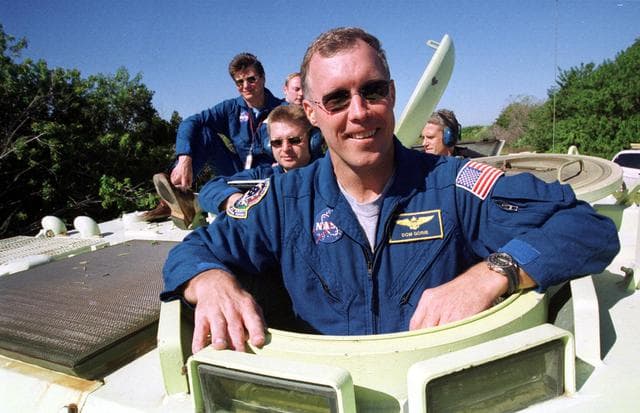 NASA image: KSC-01PP-1660