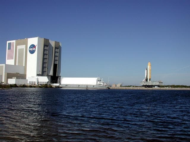 NASA image: KSC-01PADIG-005