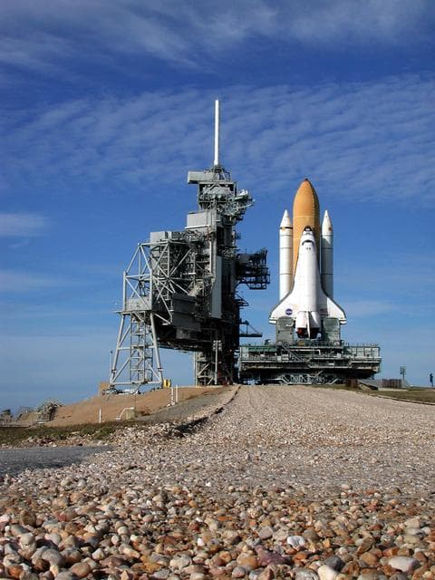 NASA image: KSC-01PADIG-008