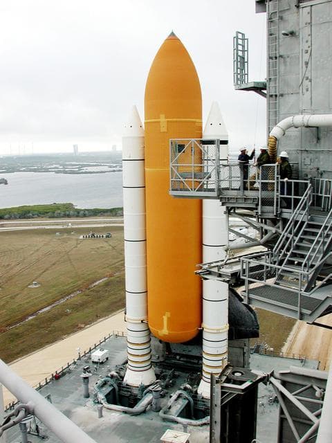 NASA image: KSC-01PADIG-020