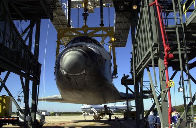 NASA image: KSC-01PADIG-130