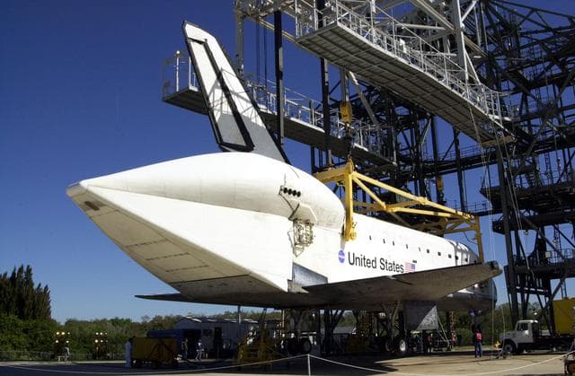 NASA image: KSC-01PADIG-131
