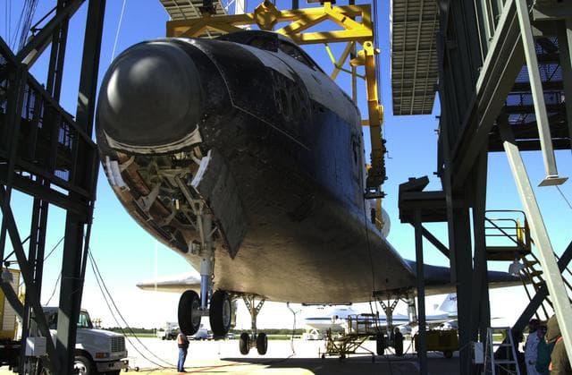 NASA image: KSC-01PADIG-132