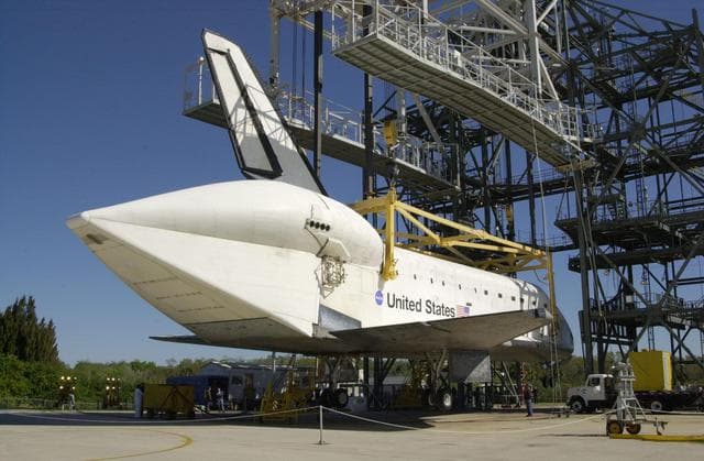 NASA image: KSC-01PADIG-133