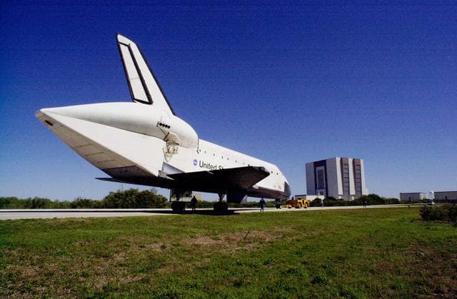 NASA image: KSC-01PADIG-137