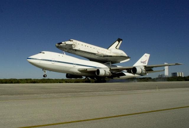 NASA image: KSC-01PADIG-141