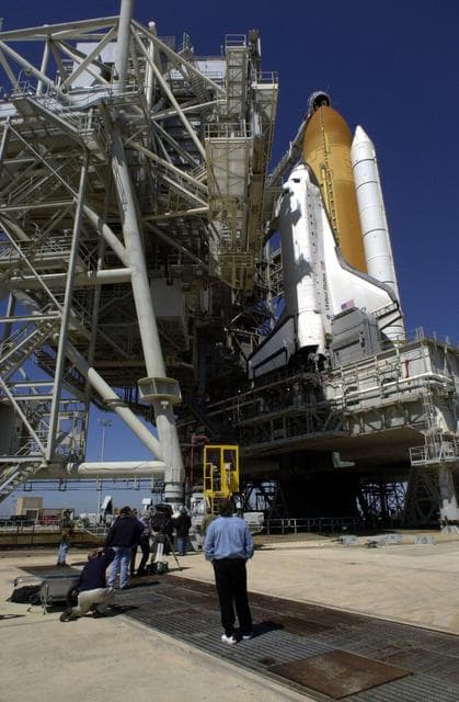 NASA image: KSC-01PADIG-144