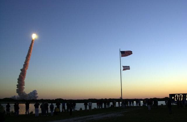 NASA image: KSC-01PADIG-147
