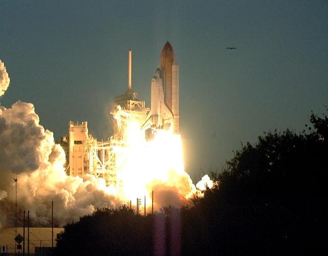 NASA image: KSC-01PADIG-150