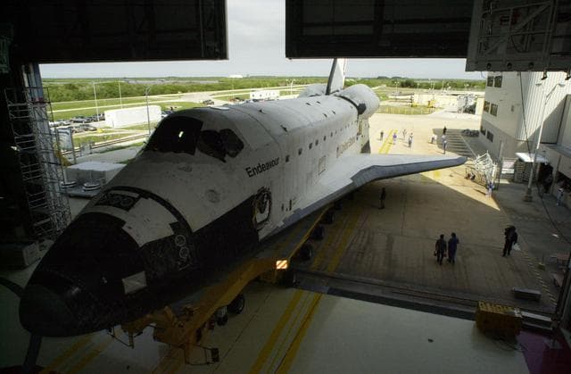 NASA image: KSC-01PADIG-153