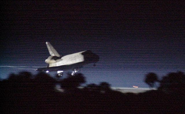 NASA image: KSC-01PADIG-161