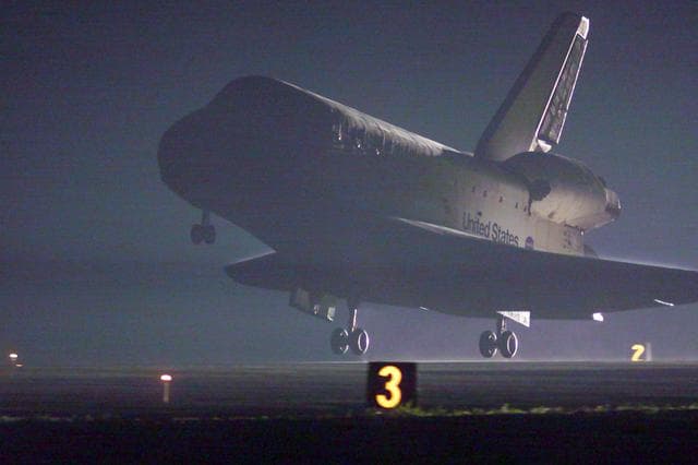 NASA image: KSC-01PADIG-165